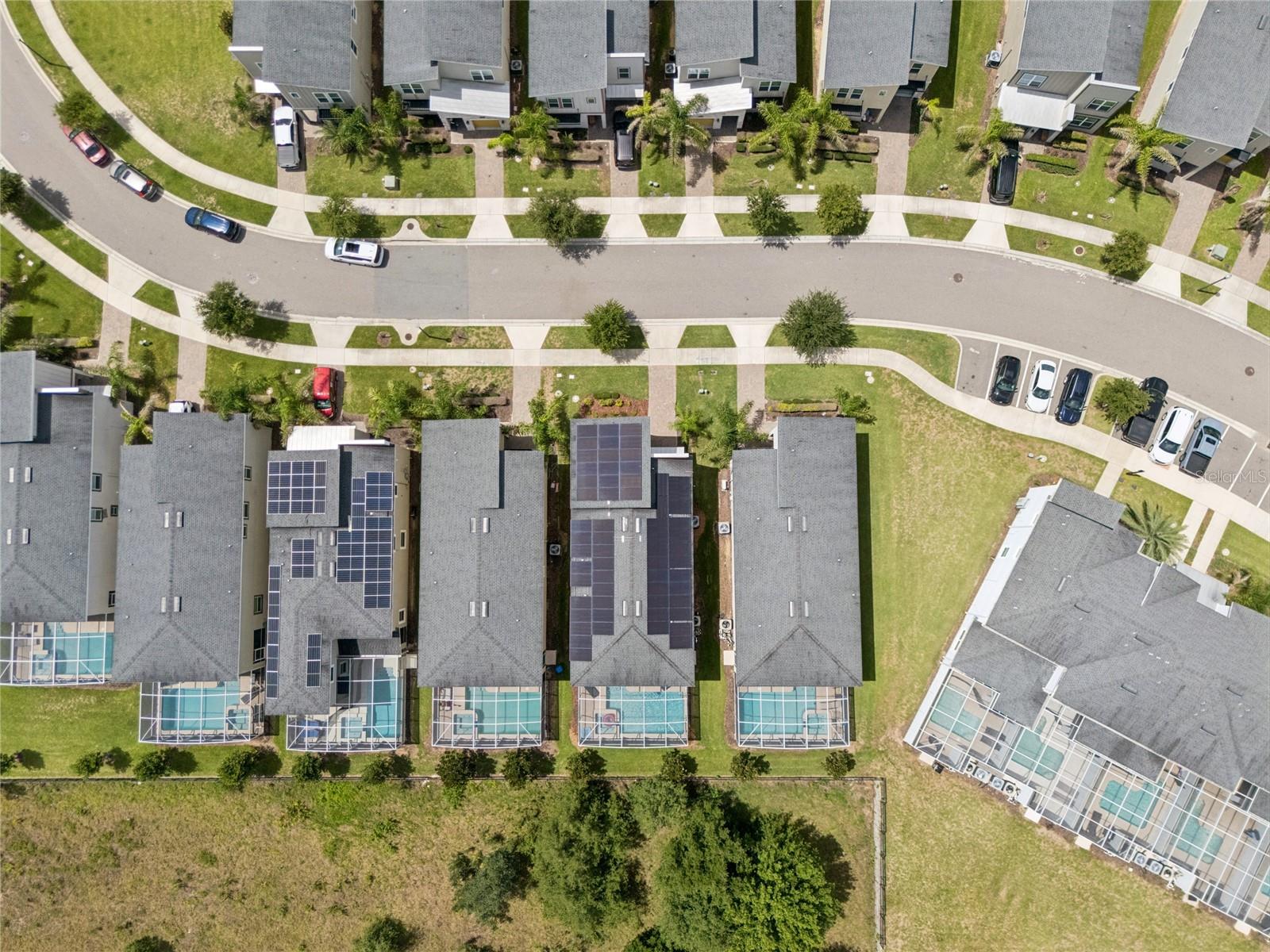 8933 CABOT CLIFFS DRIVE, Davenport, FL 33896 8933 CABOT CLIFFS DRIVE, Davenport, FL 33896