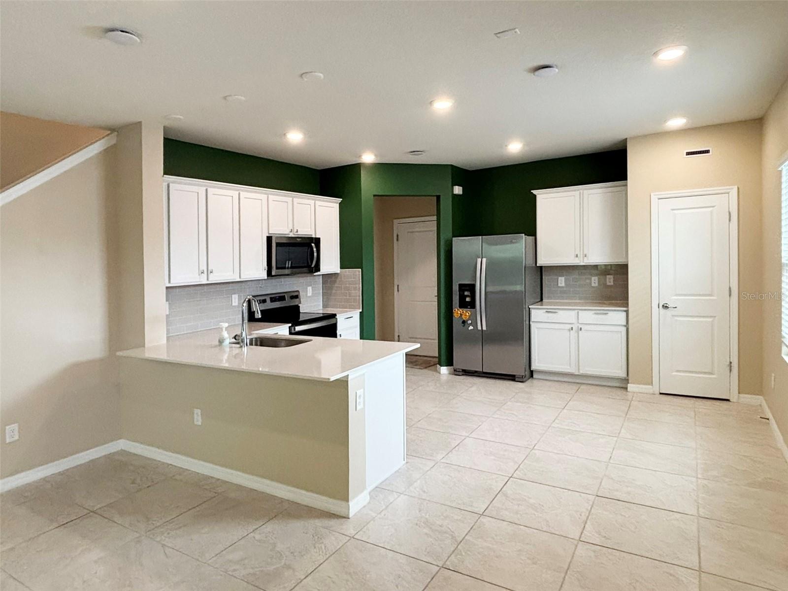 4581 SPARKLING SHELL AVE, Kissimmee, FL 34746 4581 SPARKLING SHELL AVE, Kissimmee, FL 34746