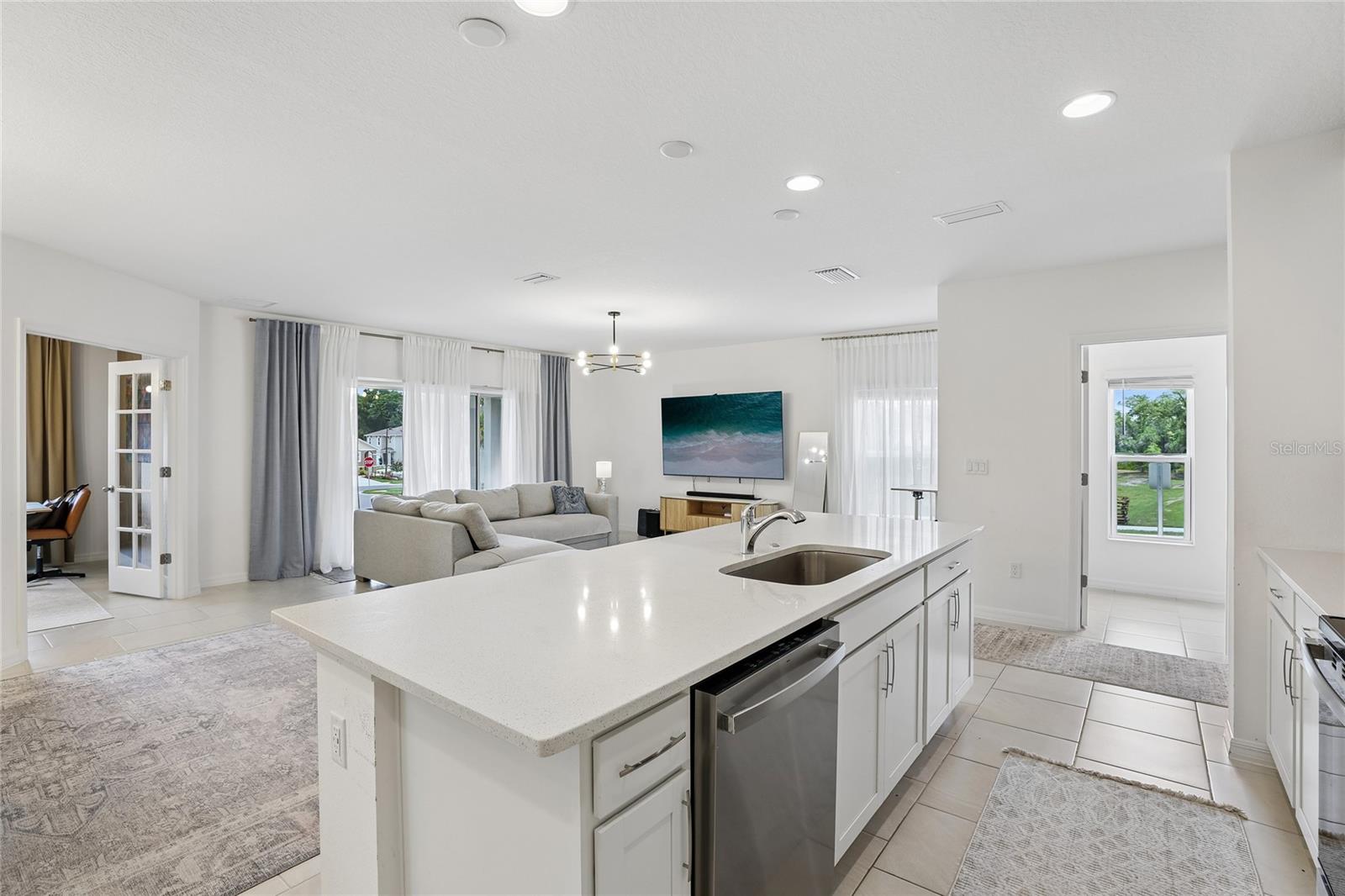 1581 SWAN SWIM DRIVE, Davenport, FL 33837