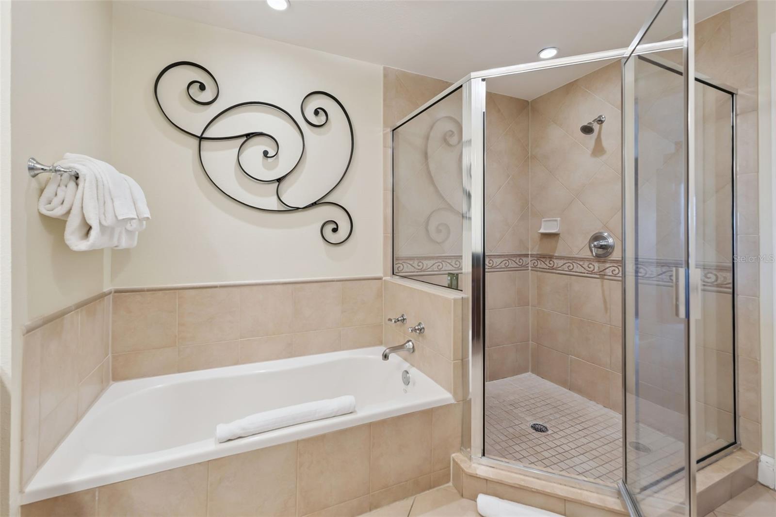 1356 CENTRE COURT RIDGE DRIVE, #303, Kissimmee, FL 34747