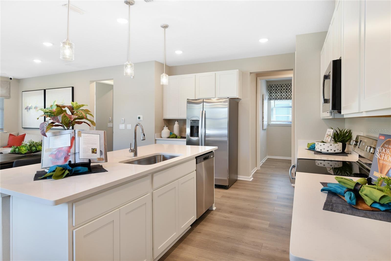 5854 SUNLIT BEND WAY, Apollo Beach, FL 33572
