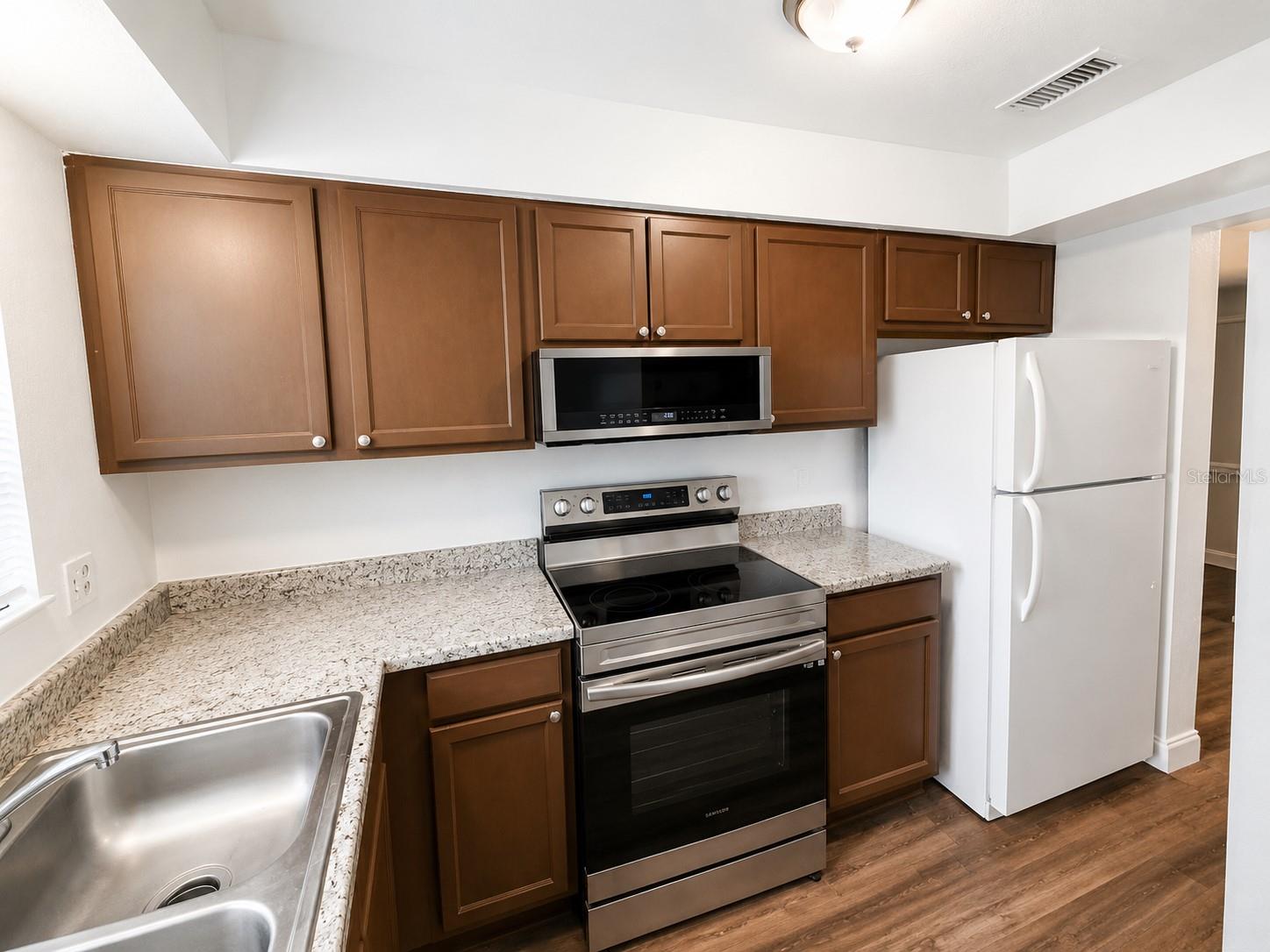 202 EDEN LANE, #B, Kissimmee, FL 34743