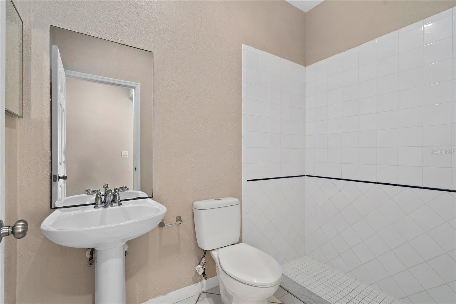 13821 AMBERLEIGH ROAD, Orlando, FL 32837
