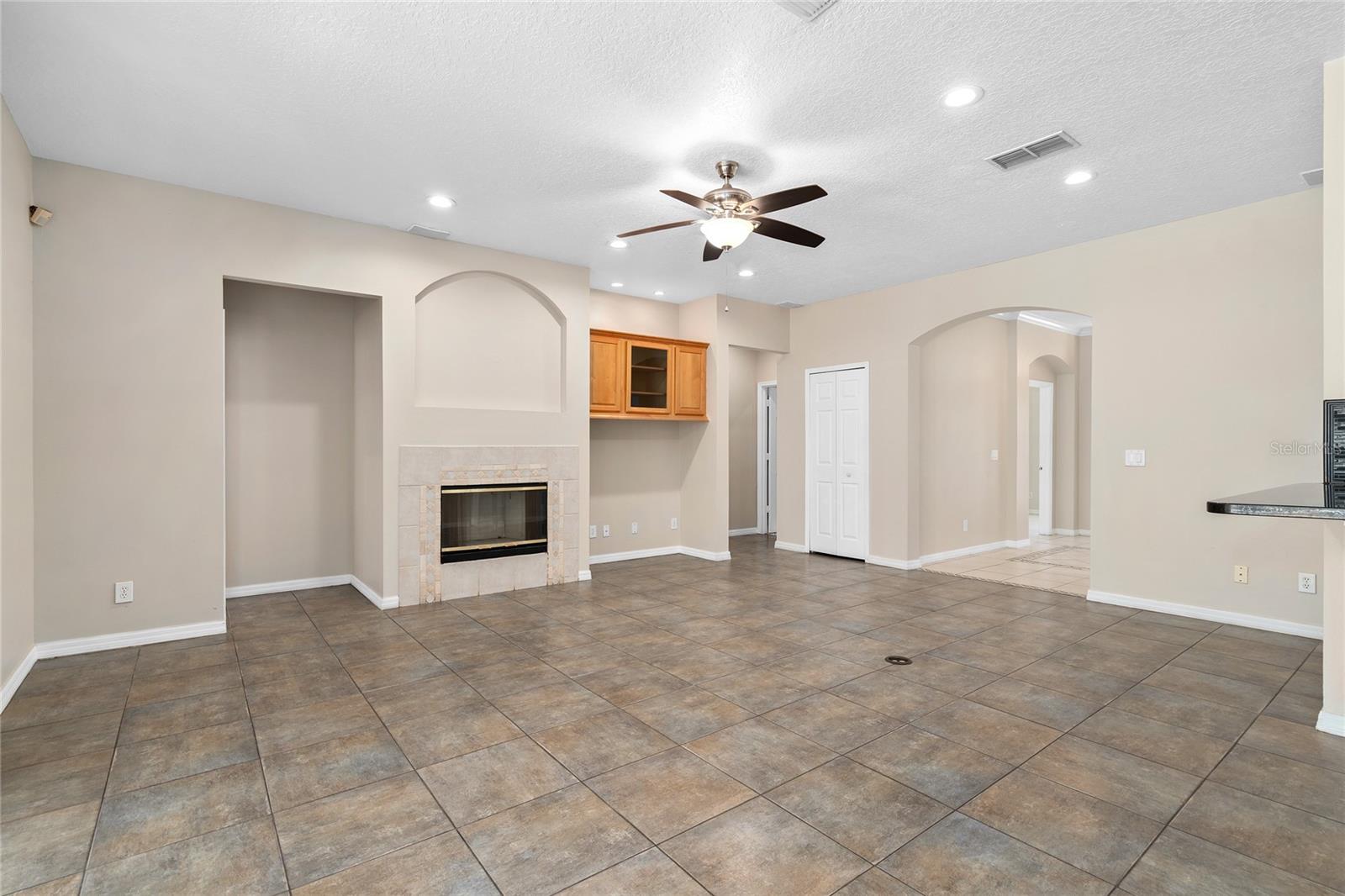 13821 AMBERLEIGH ROAD, Orlando, FL 32837