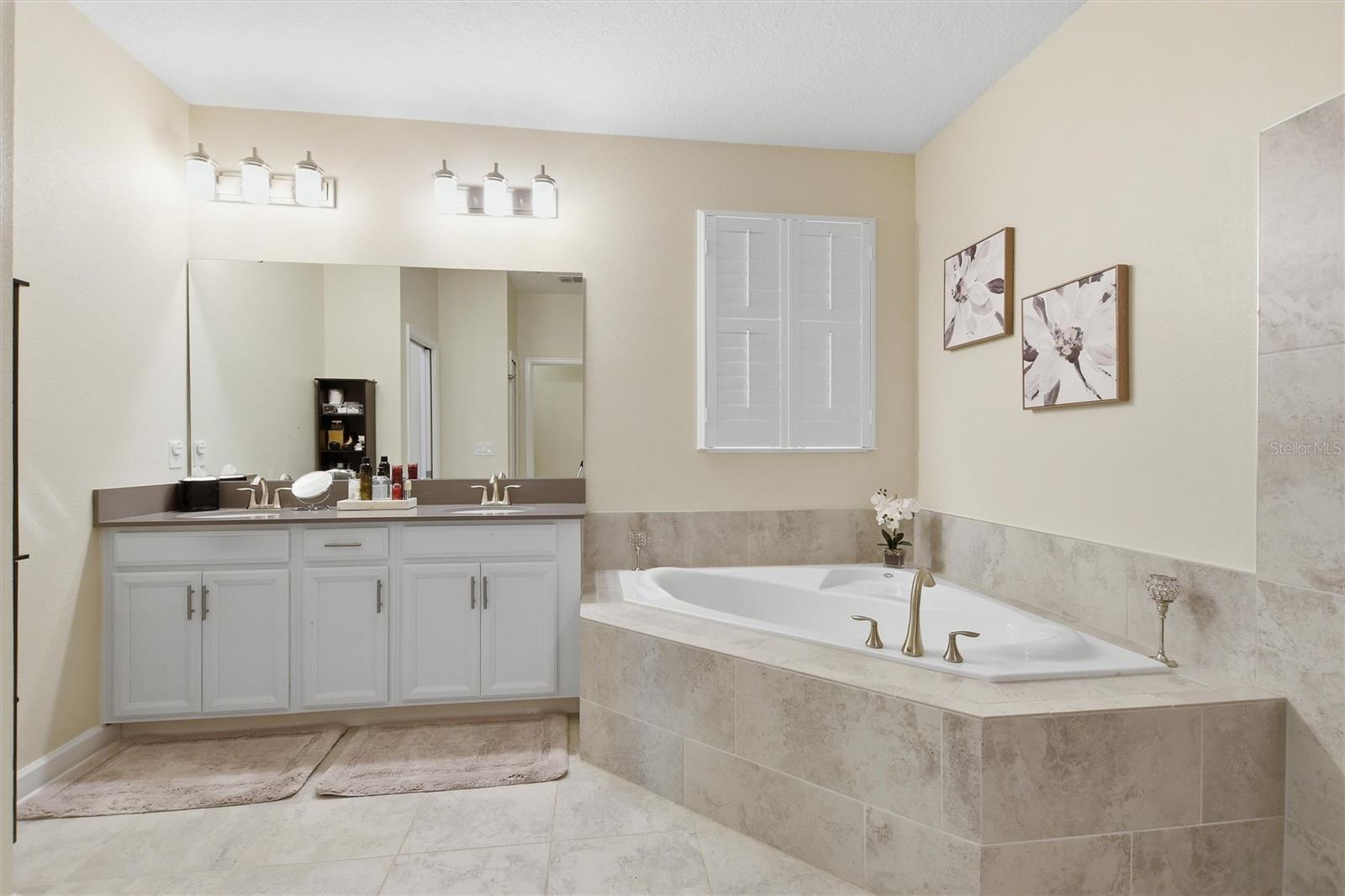 1077 DOWNSWING PL, Davenport, FL 33896