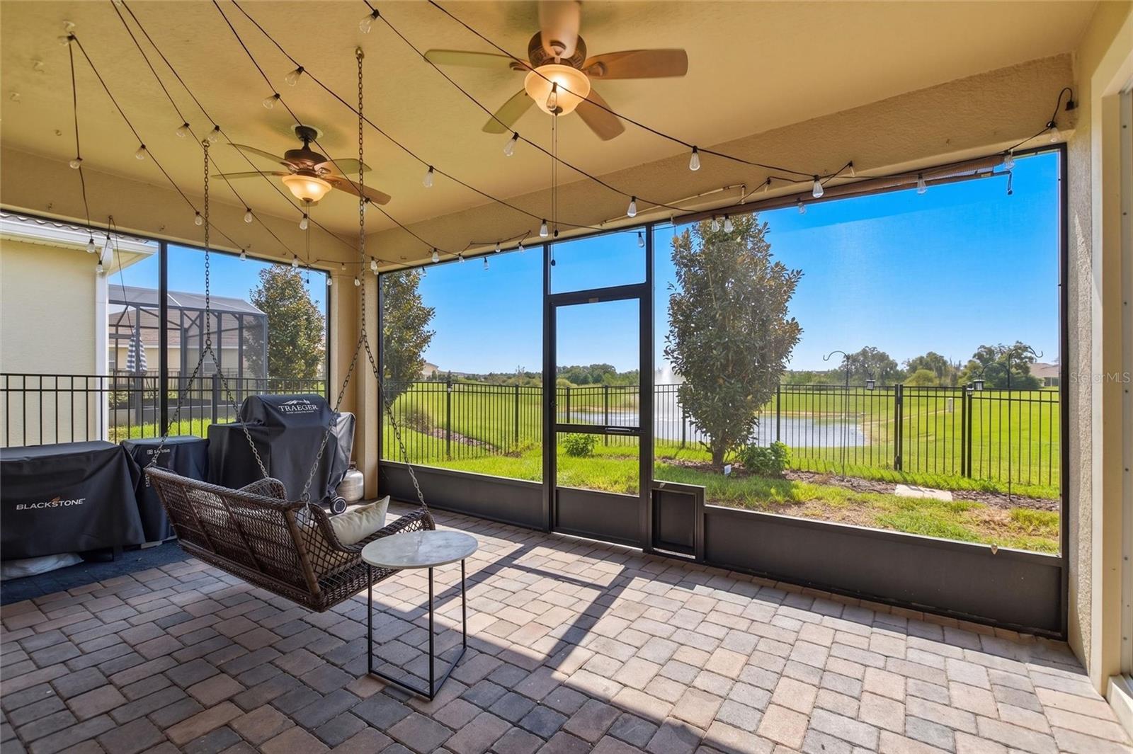 1077 DOWNSWING PL, Davenport, FL 33896