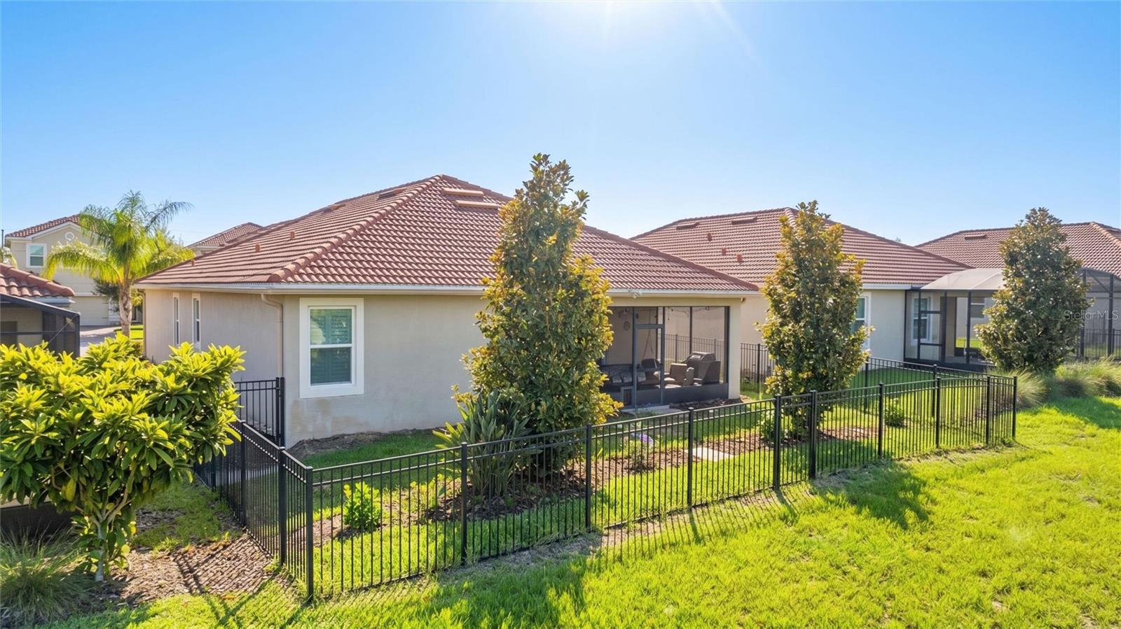 1077 DOWNSWING PL, Davenport, FL 33896