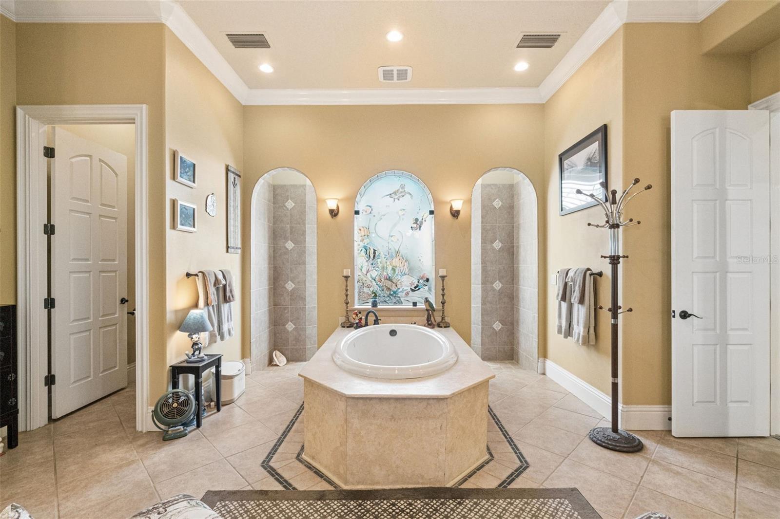 1st Floor Primary bathroom