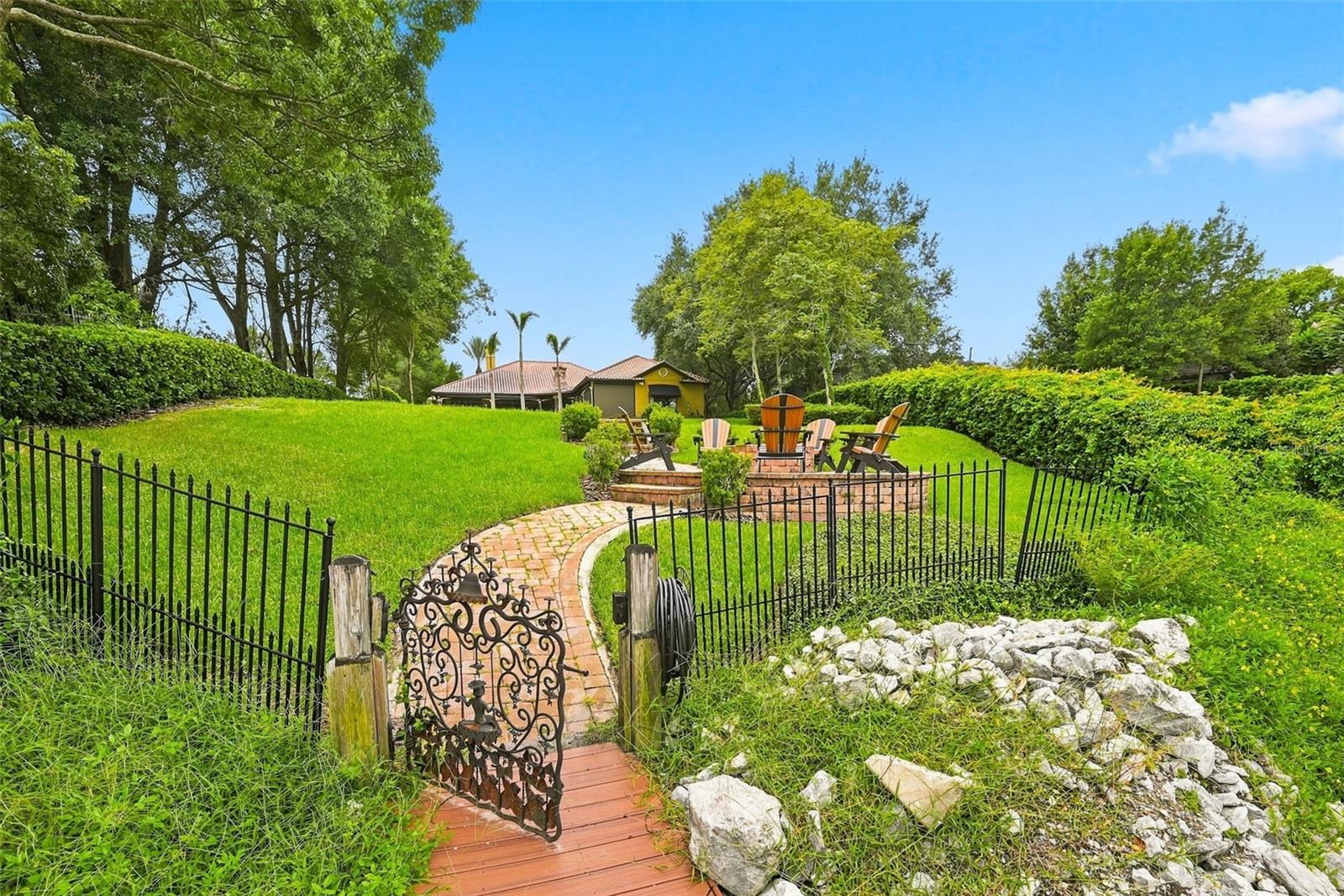 9679 WESTOVER ROBERTS RD, Windermere, FL 34786