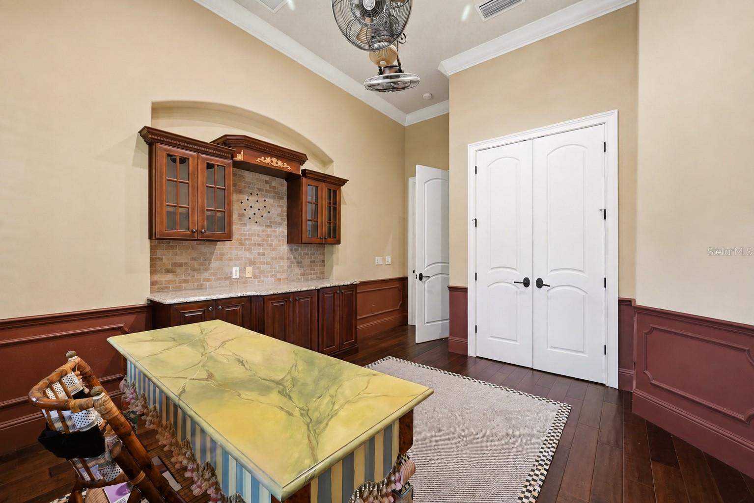 9679 WESTOVER ROBERTS RD, Windermere, FL 34786