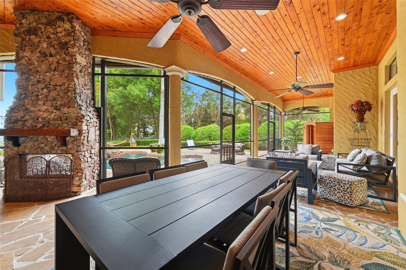 Screened In Lanai