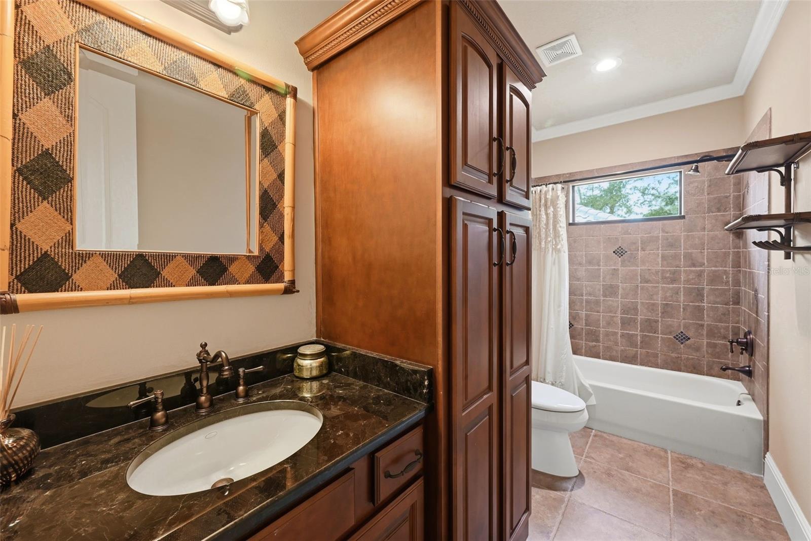 9679 WESTOVER ROBERTS RD, Windermere, FL 34786