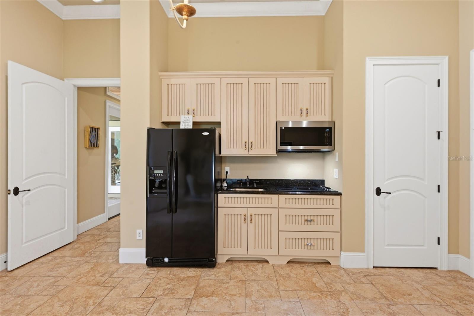 In-Law One bedroom Suite with kitchenette