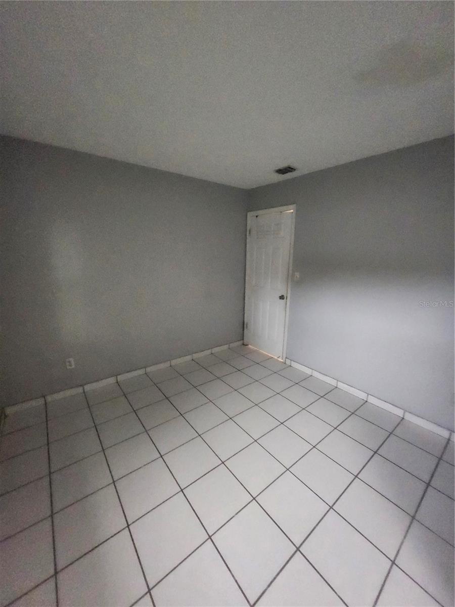 BEDROOM 3A