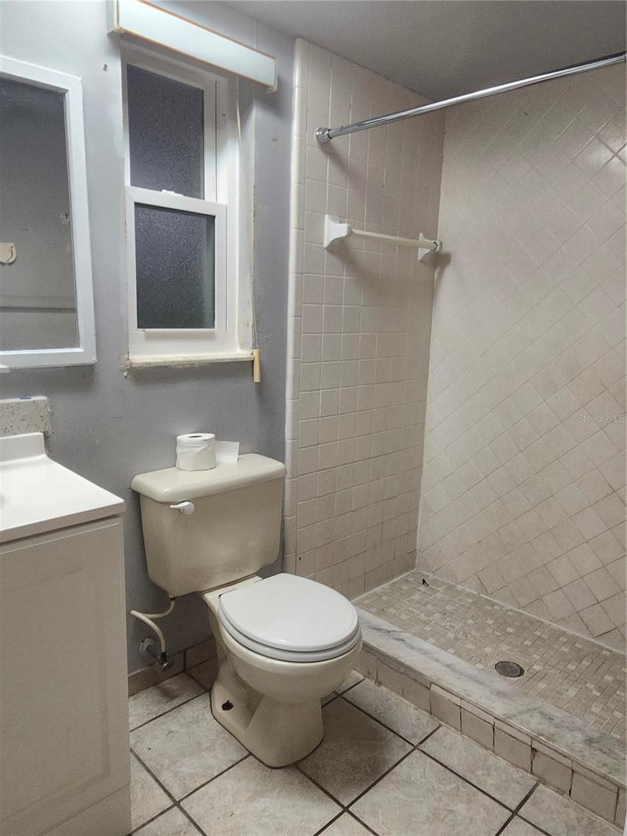 PRIMARY ENSUITE A
