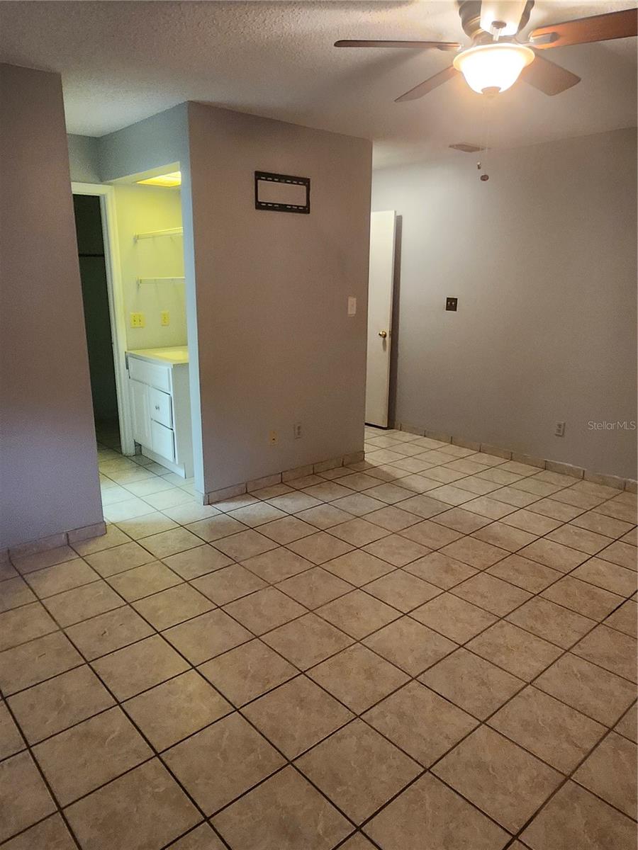 PRIMARY BEDROOM C