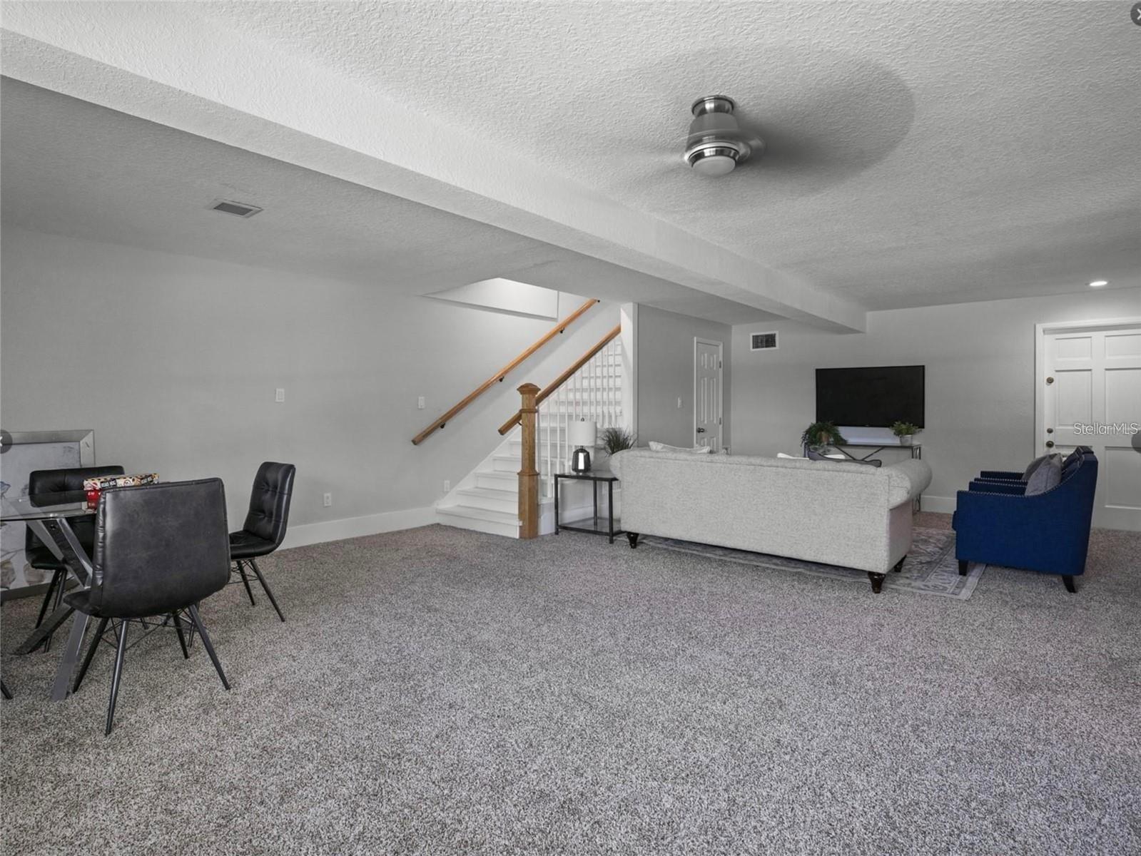 212 W 1ST AVENUE, Windermere, FL 34786