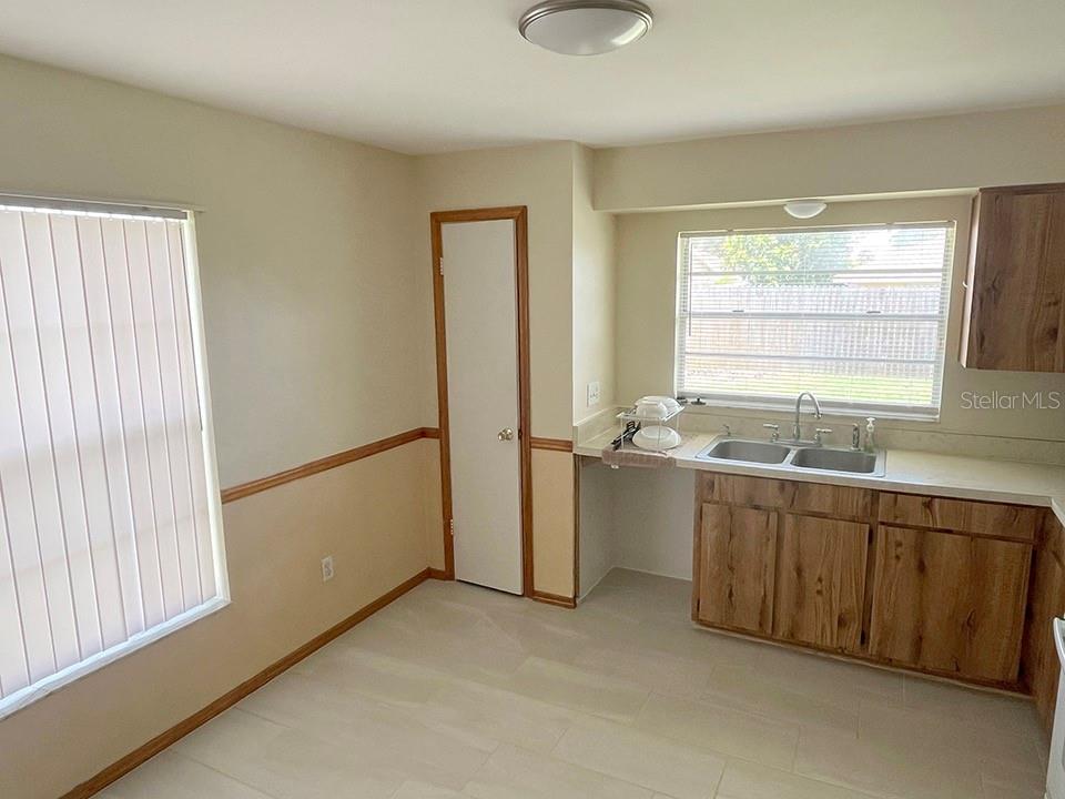 2127 SPICE AVENUE, Orlando, FL 32837 2127 SPICE AVENUE, Orlando, FL 32837