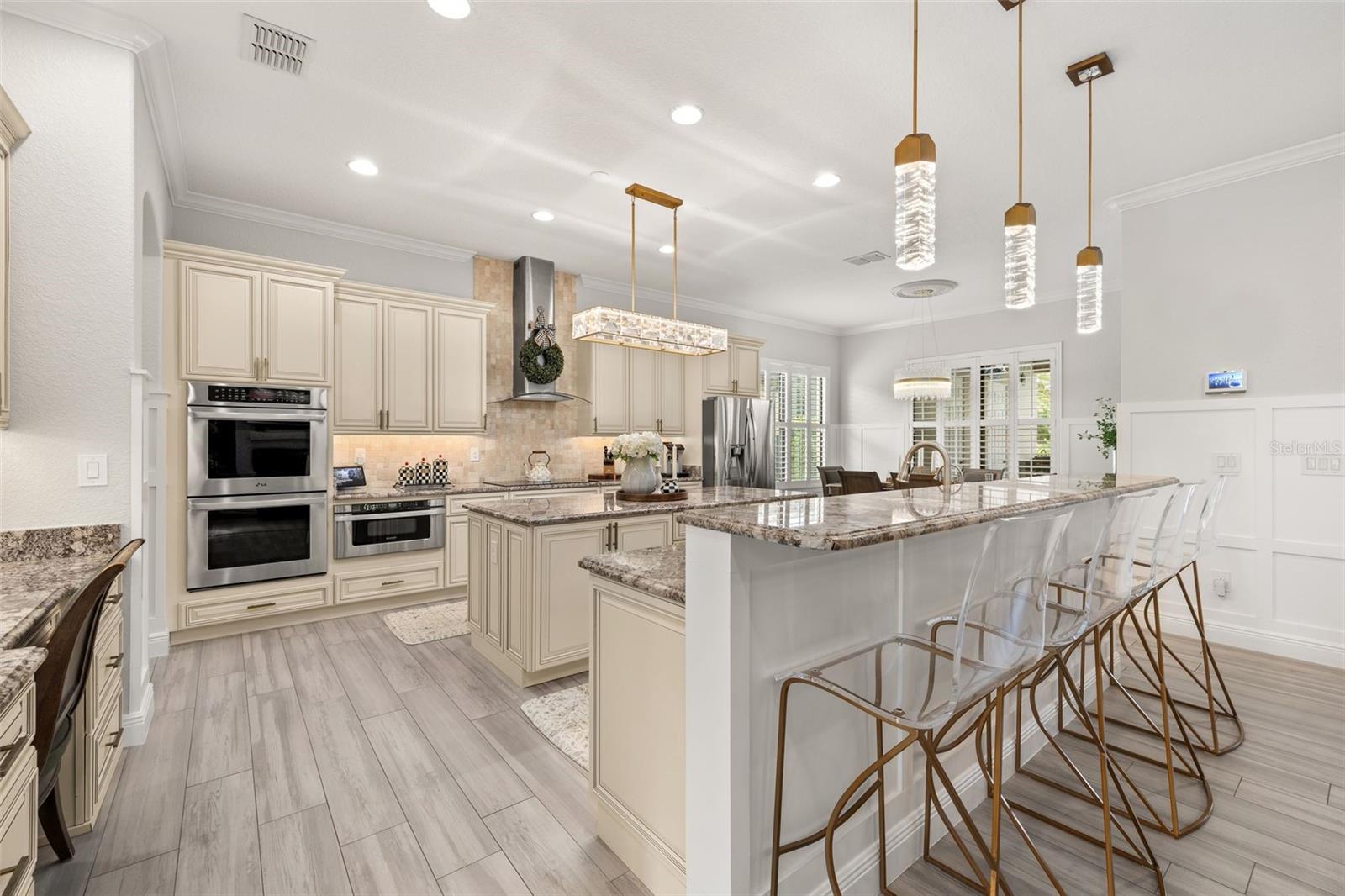 Spacious chef's kitchen