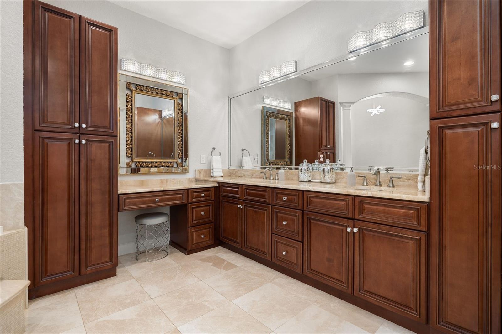 Dual vanities
