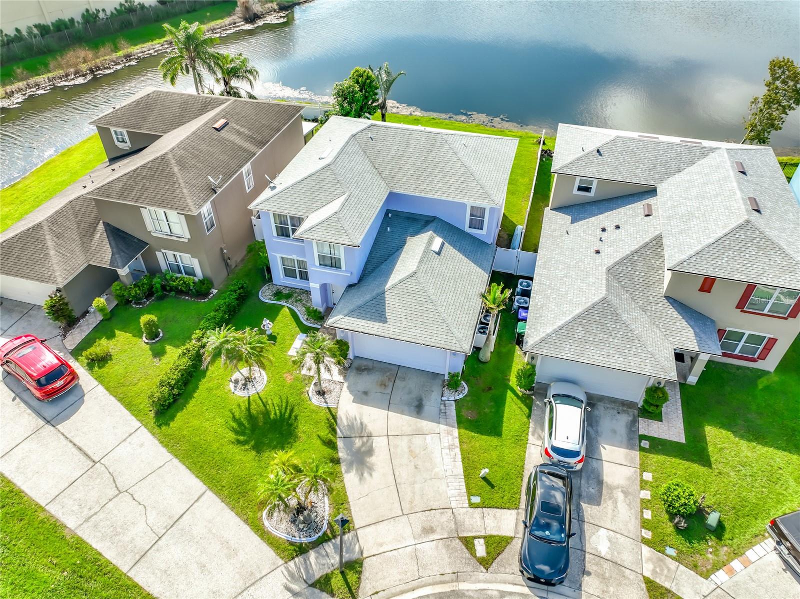 Waterfront home on Cul-de-Sac