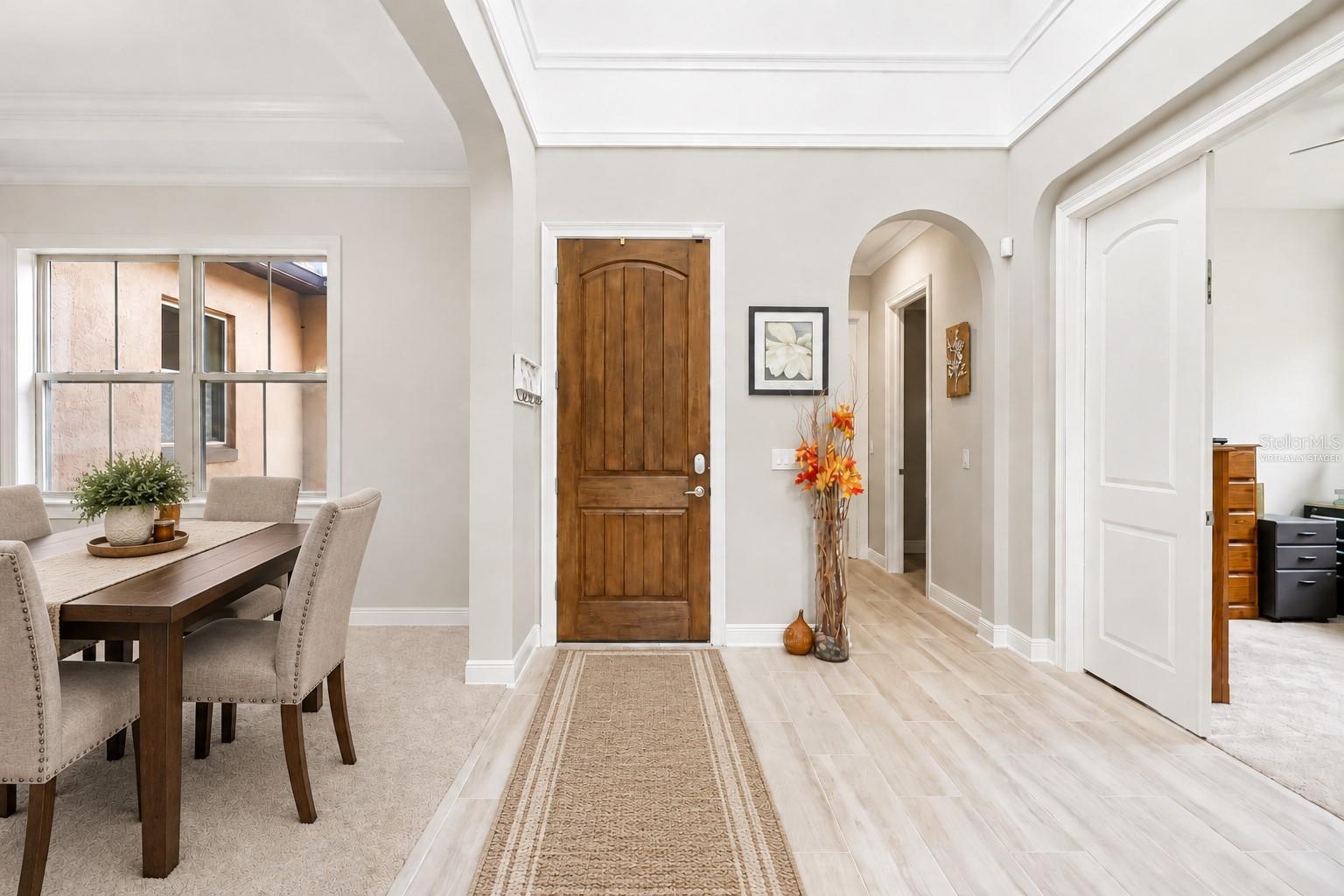 Entry from Inside: Virtually Staged