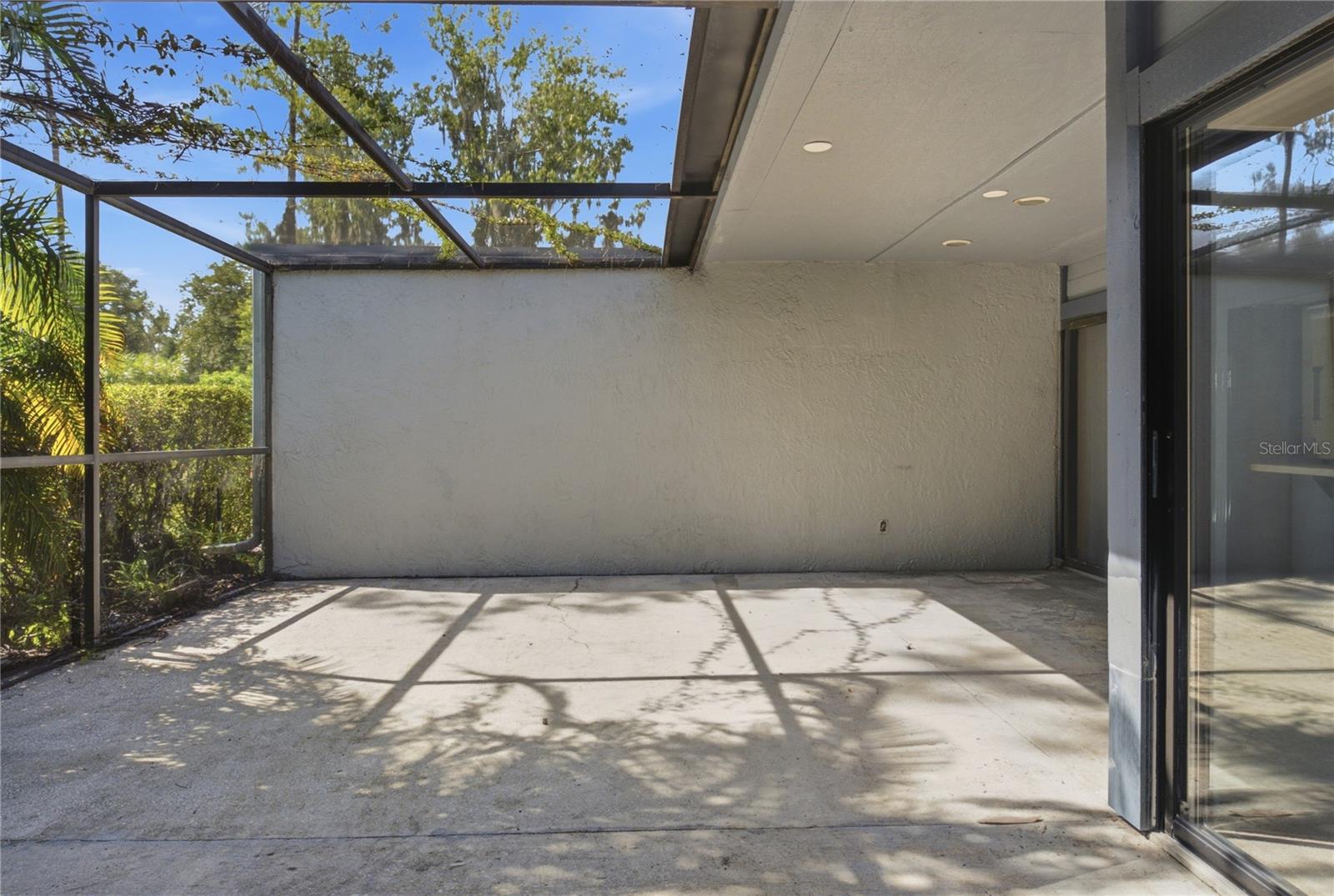 135 PINEWINDS BOULEVARD, Oldsmar, FL 34677