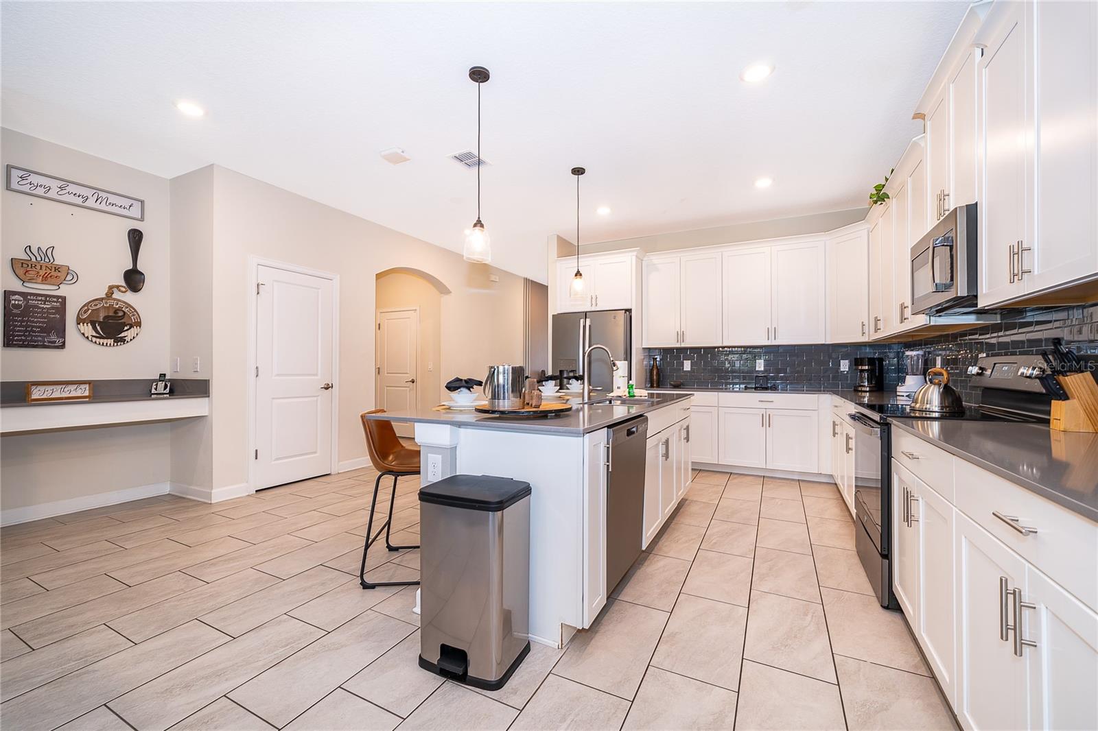 683 WHISTLING STRAITS BOULEVARD, Davenport, FL 33896