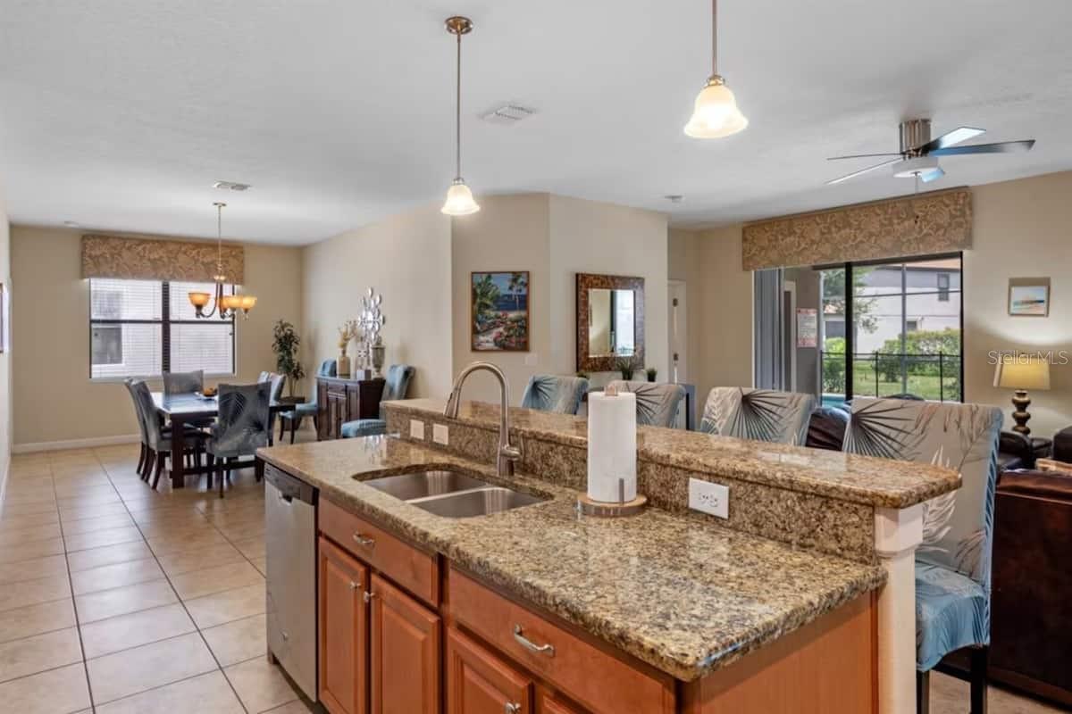 1442 MOON VALLEY DRIVE, Davenport, FL 33896