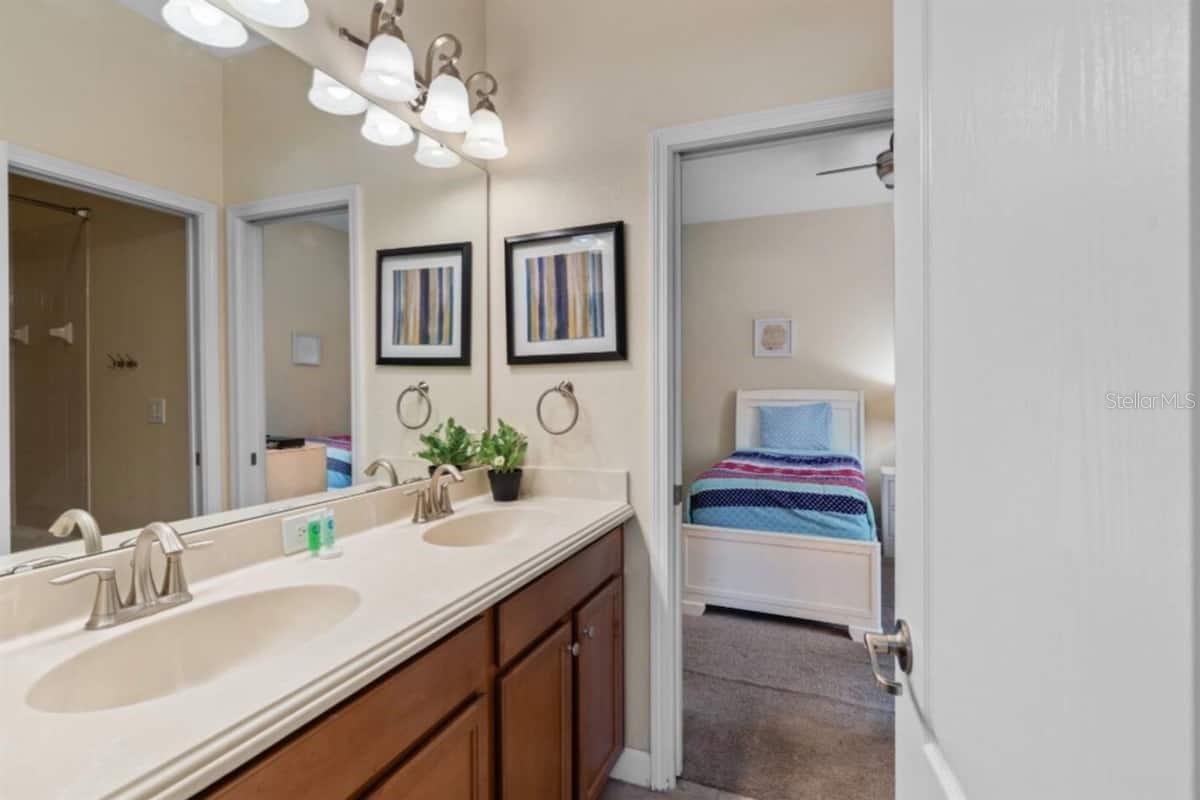 1442 MOON VALLEY DRIVE, Davenport, FL 33896