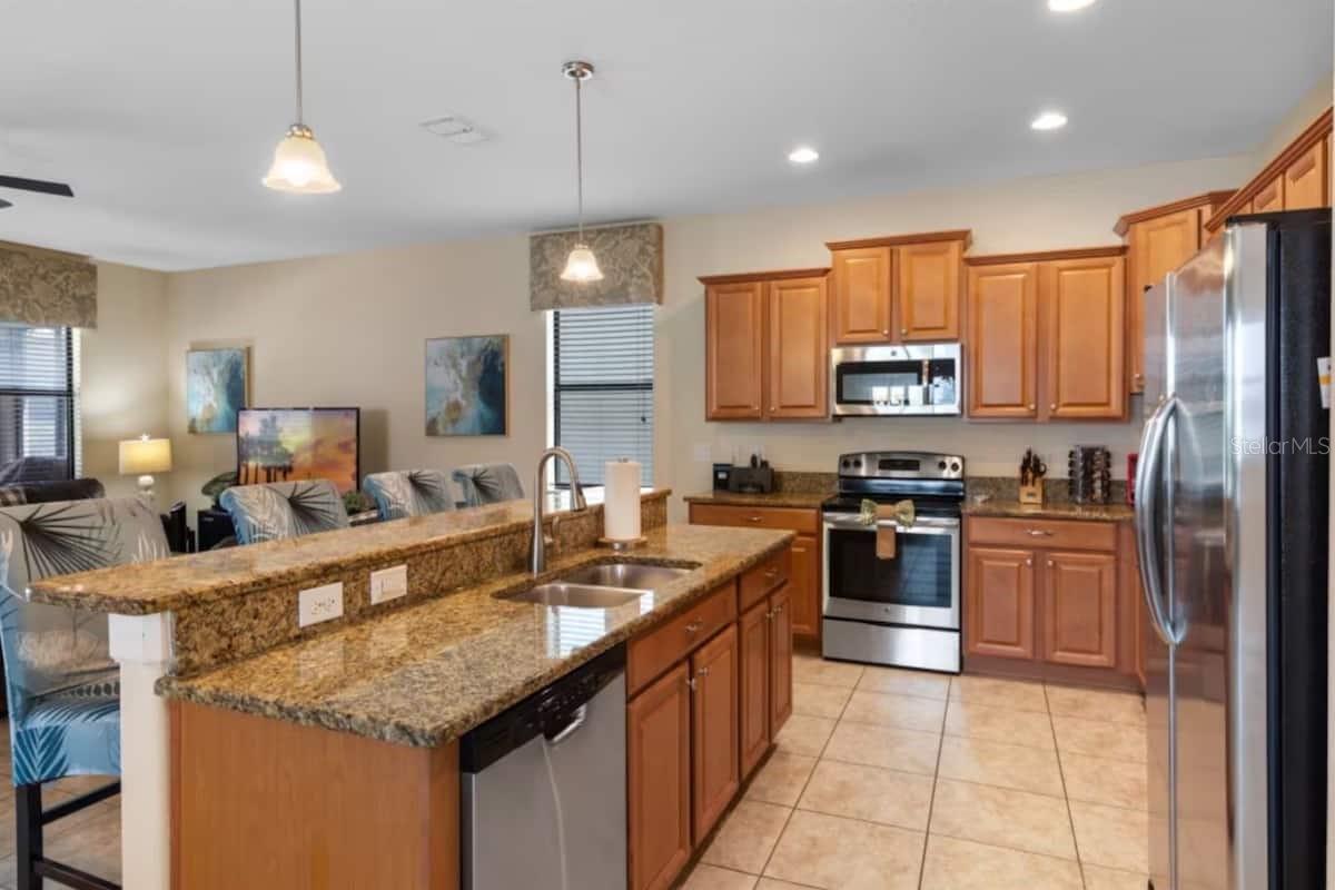 1442 MOON VALLEY DRIVE, Davenport, FL 33896