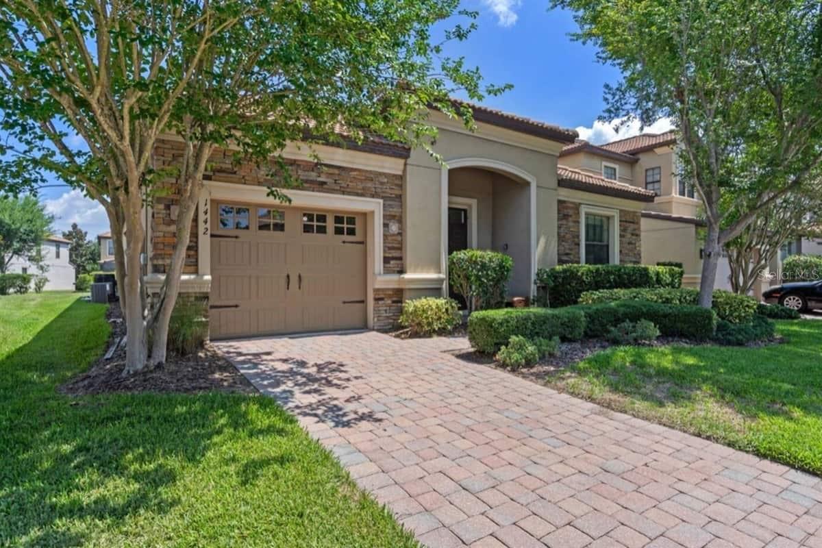 1442 MOON VALLEY DRIVE, Davenport, FL 33896