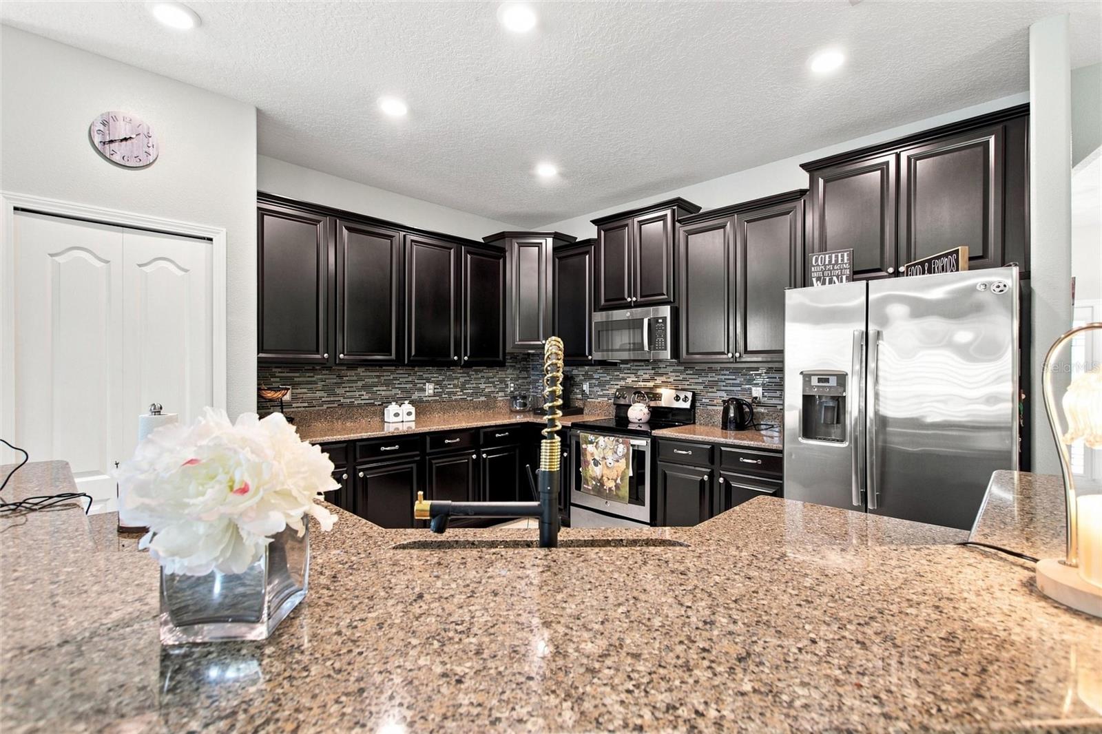 8961 DOVE VALLEY WAY, Davenport, FL 33896