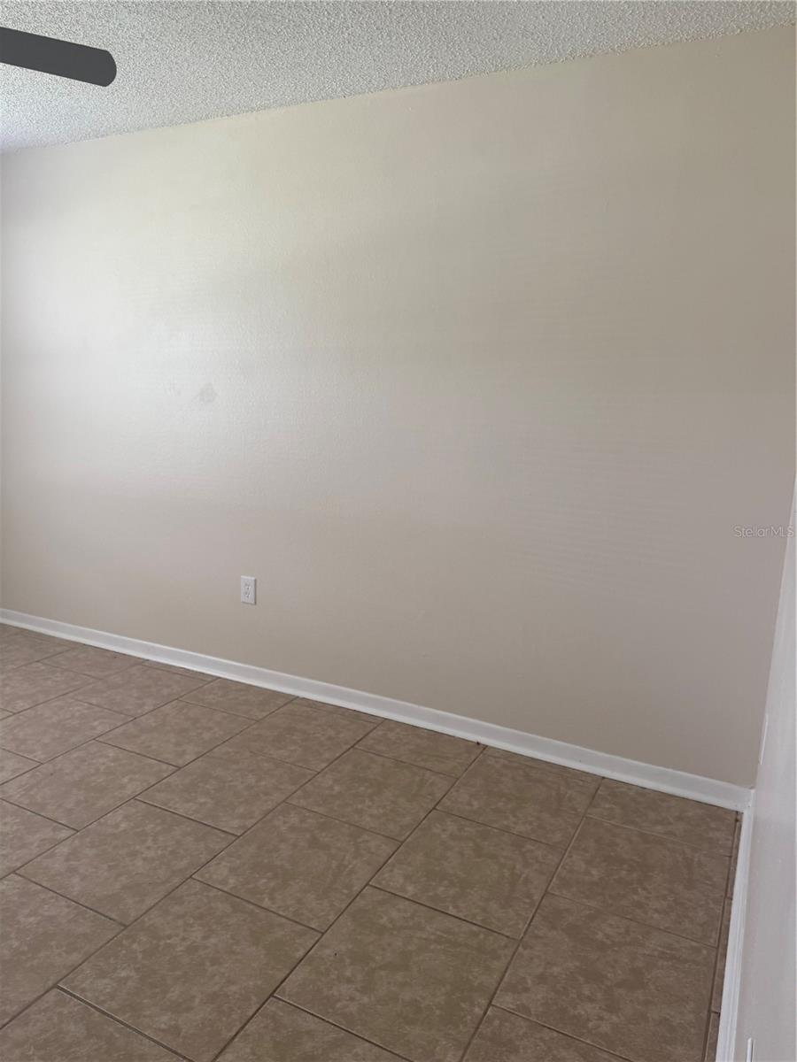 5637 CHERRY WOOD CIRCLE, Lakeland, FL 33811 5637 CHERRY WOOD CIRCLE, Lakeland, FL 33811