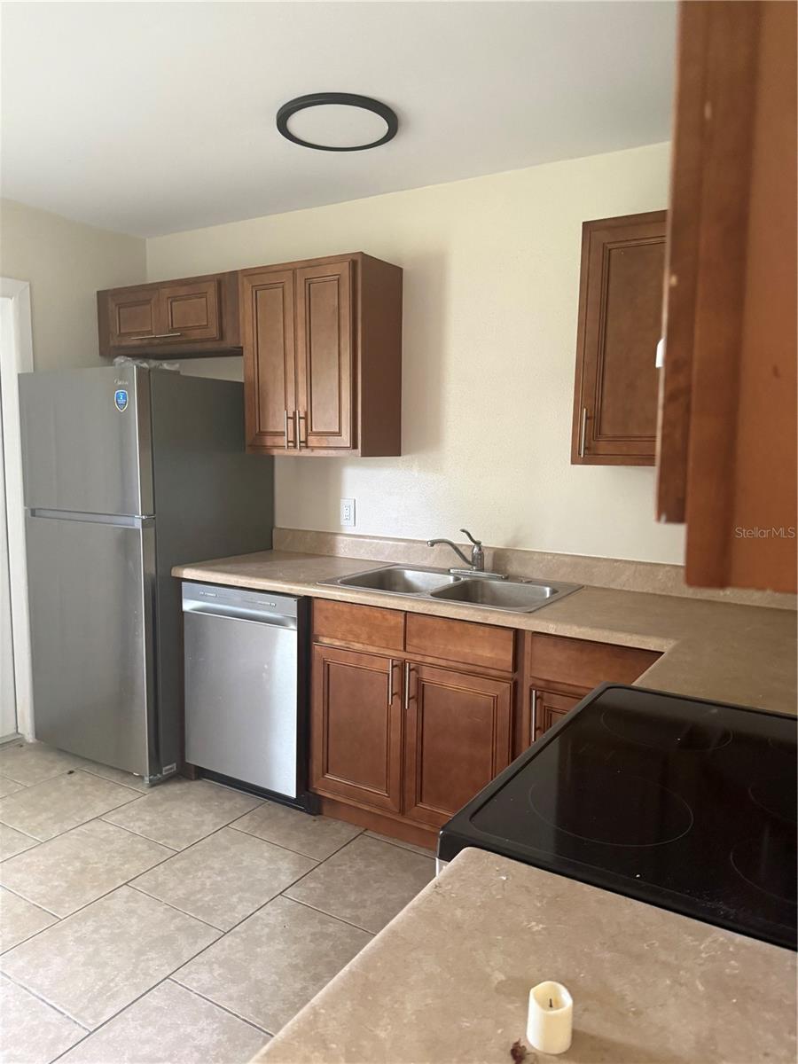 5637 CHERRY WOOD CIRCLE, Lakeland, FL 33811 5637 CHERRY WOOD CIRCLE, Lakeland, FL 33811