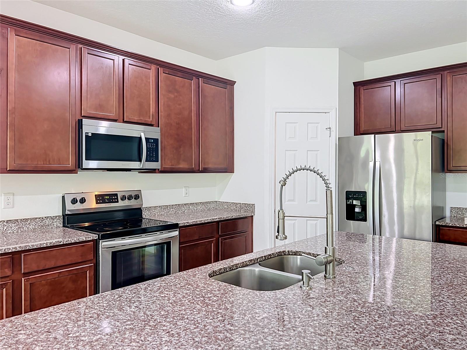 1707 FULLERS OAK LOOP, Winter Garden, FL 34787