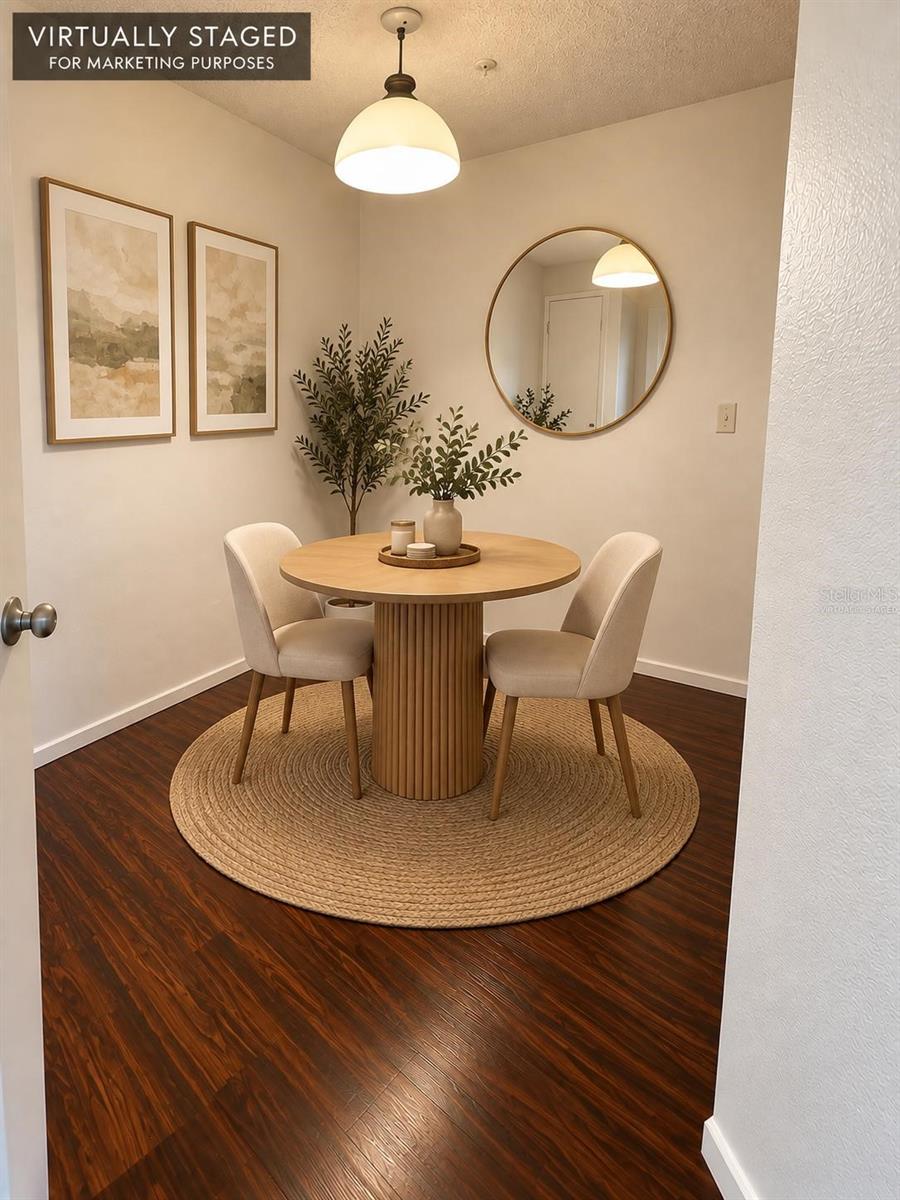 DINNING VIRTUALLY STAGED