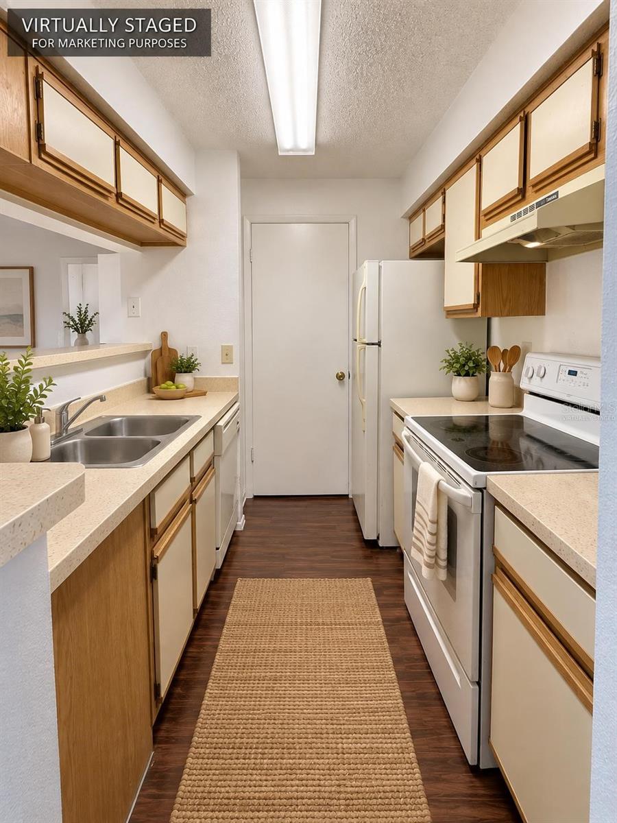 KITCHEN DINNING VIRTUALLY STAGED