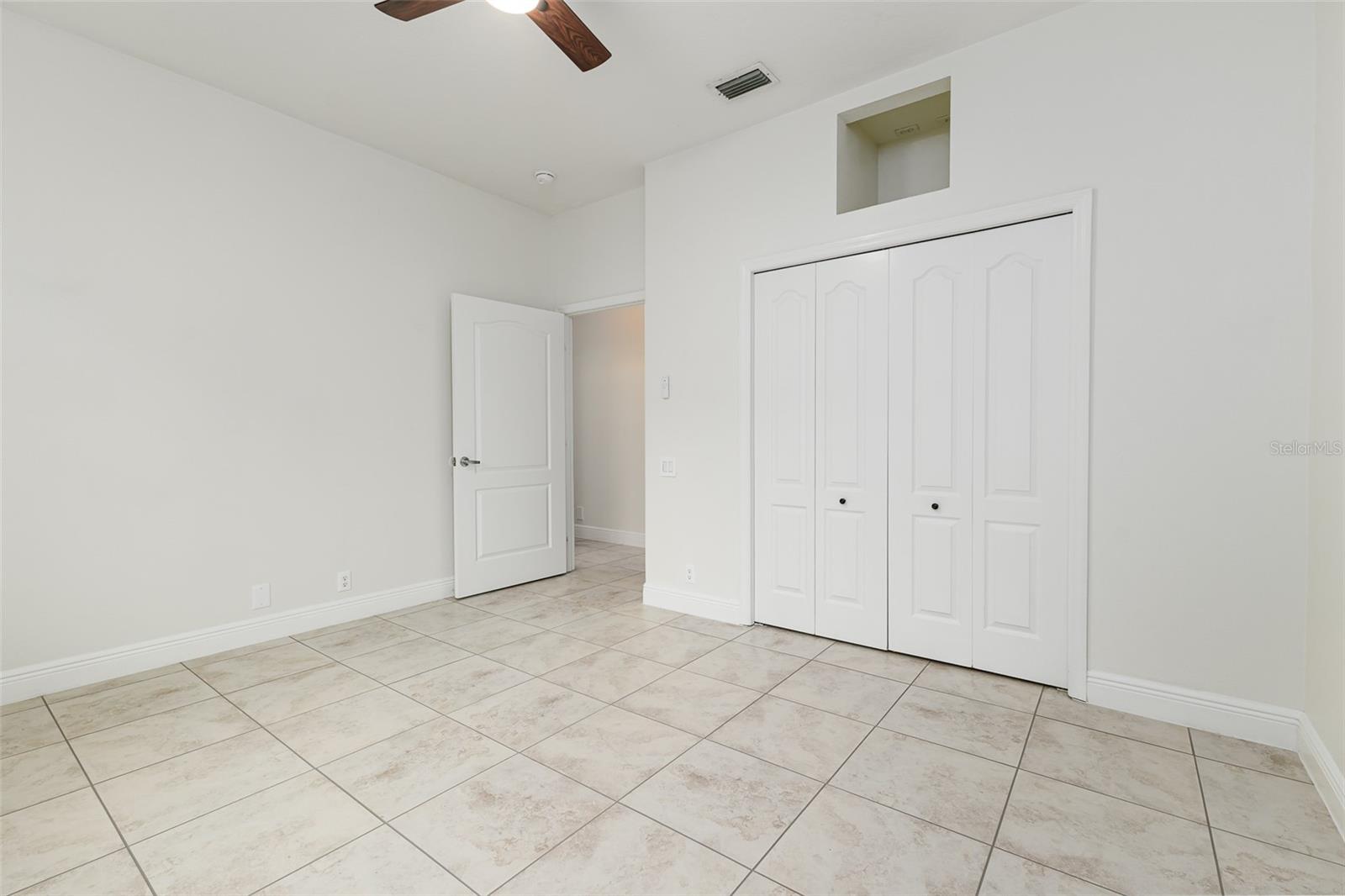 1233 VISTA HILLS DRIVE, Lakeland, FL 33813