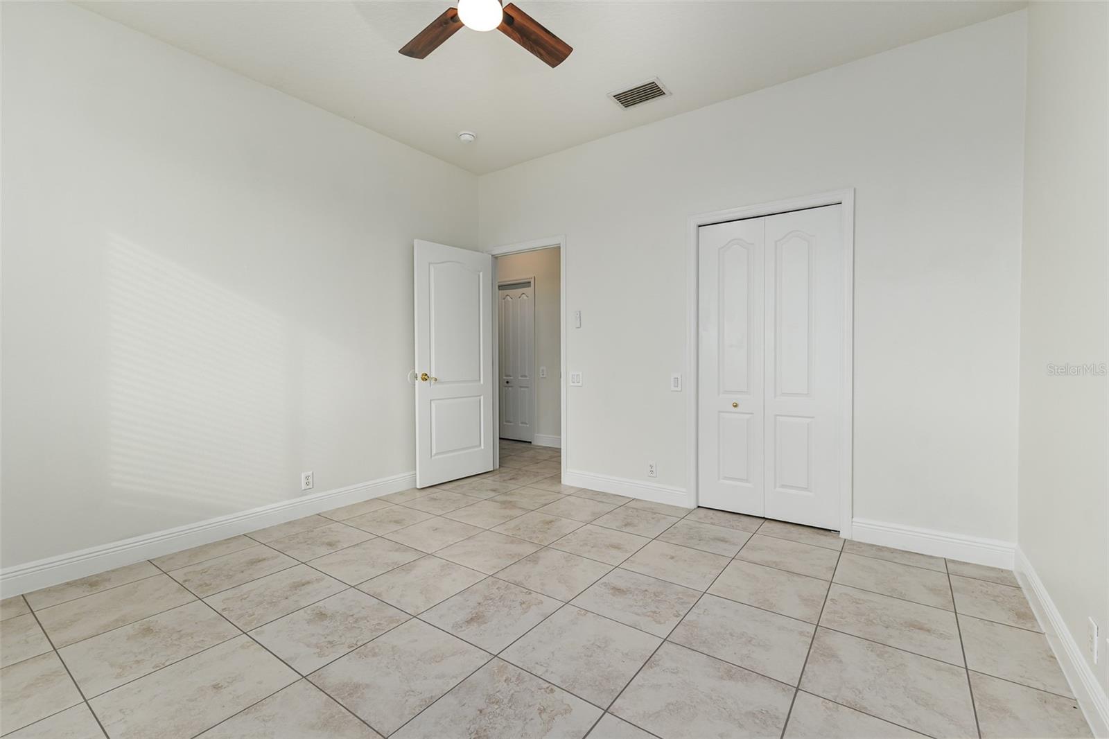 1233 VISTA HILLS DRIVE, Lakeland, FL 33813