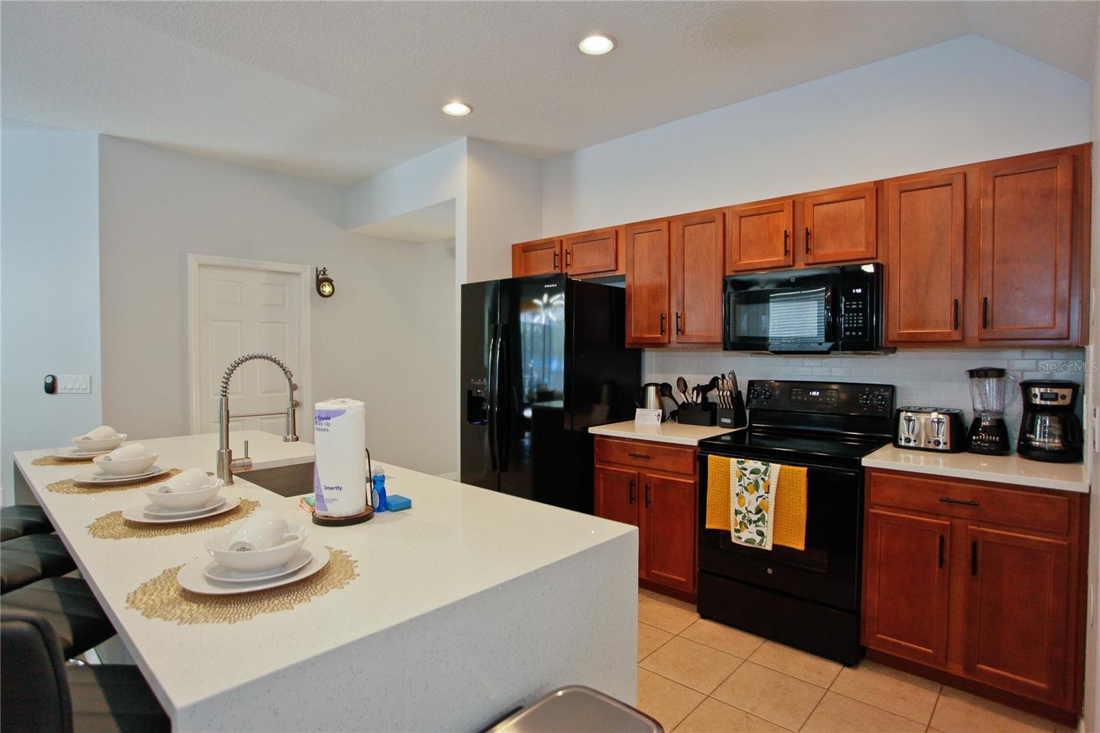 231 LAS FUENTES DRIVE, Kissimmee, FL 34746