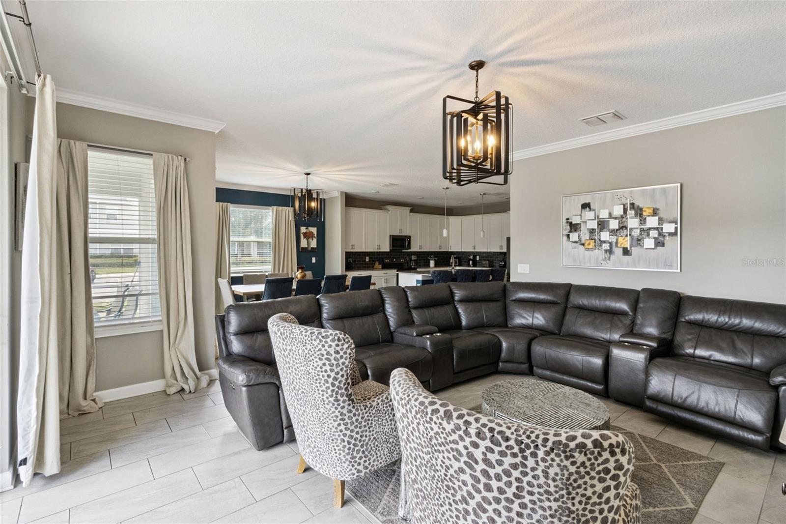 8996 CABOT CLIFFS DRIVE, Davenport, FL 33896 8996 CABOT CLIFFS DRIVE, Davenport, FL 33896