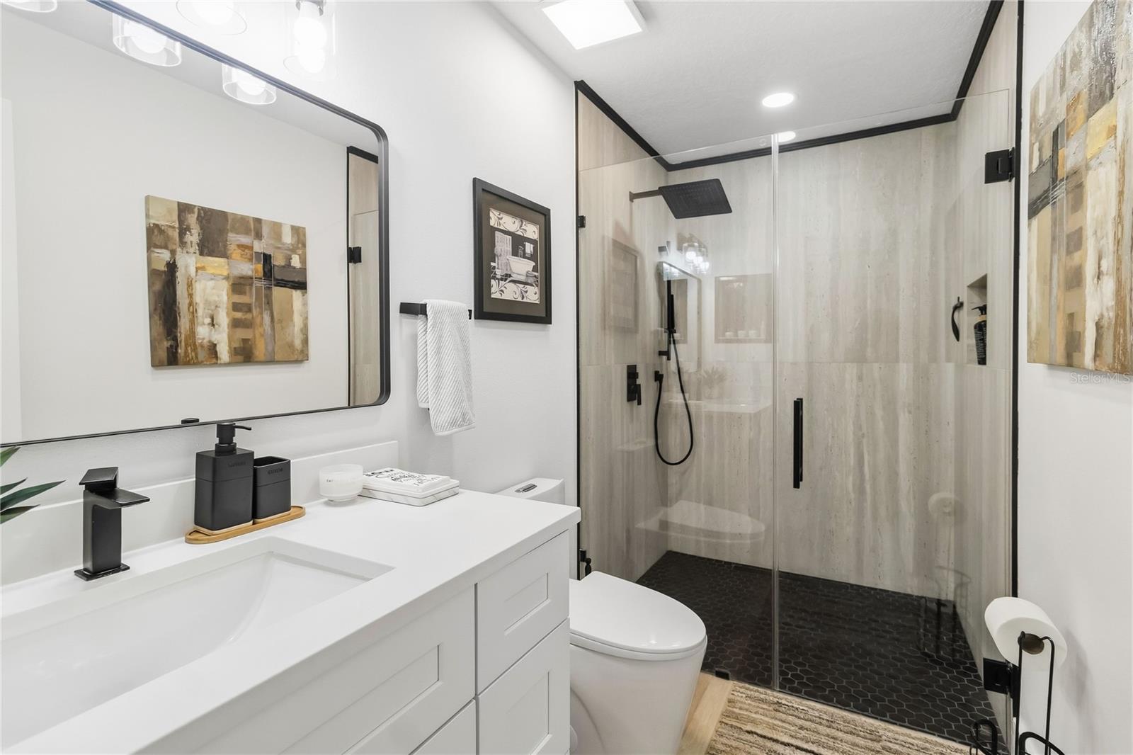 2nd bathroom