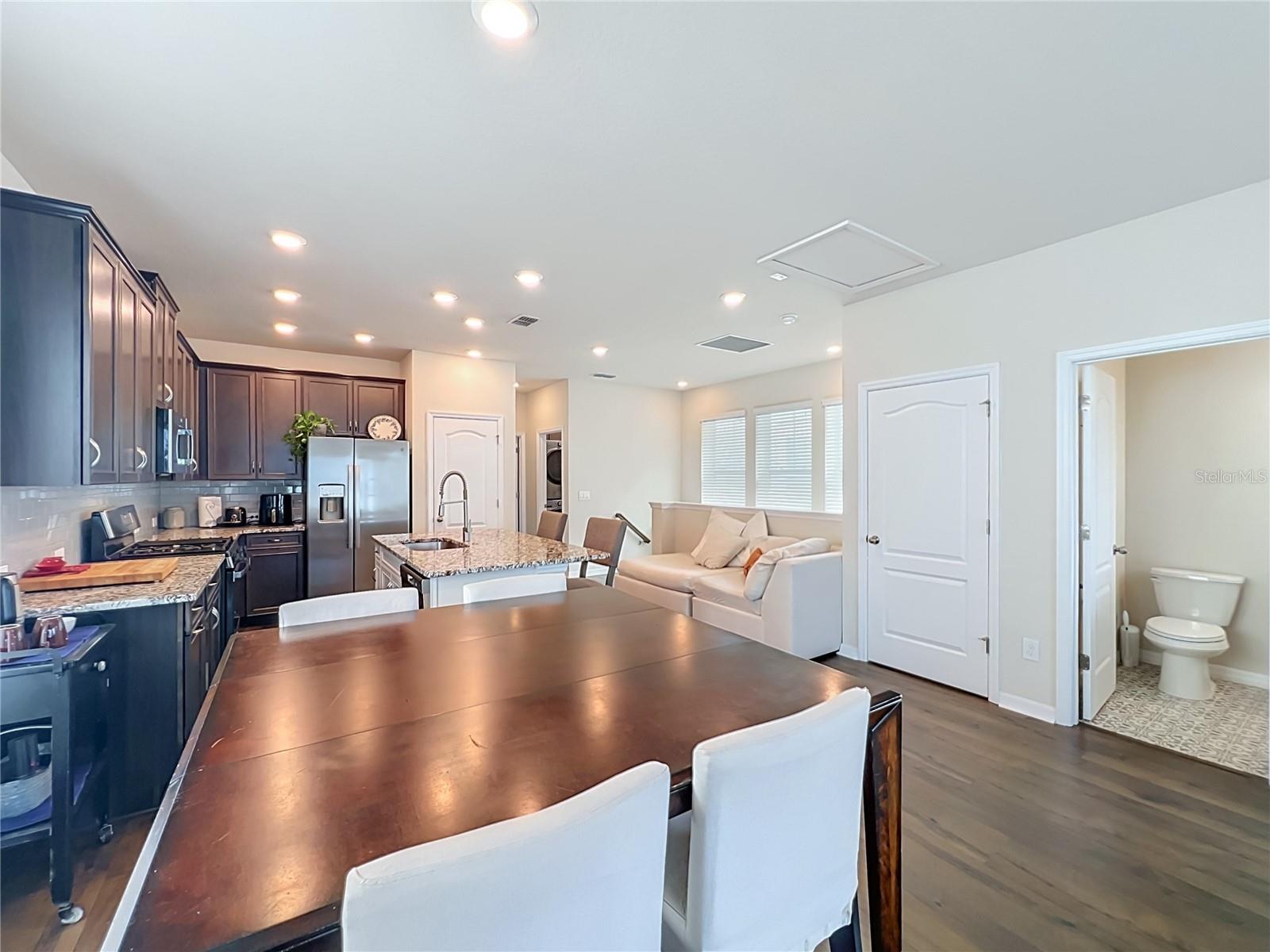 910 TROWMAN ALY, Winter Garden, FL 34787