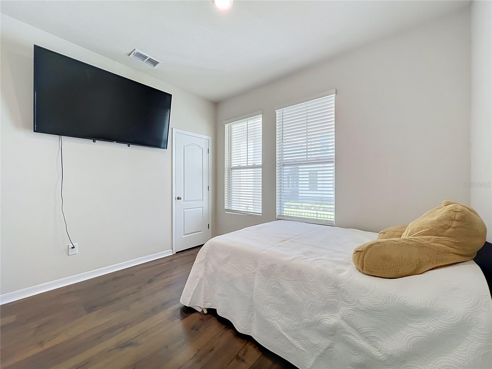 910 TROWMAN ALY, Winter Garden, FL 34787