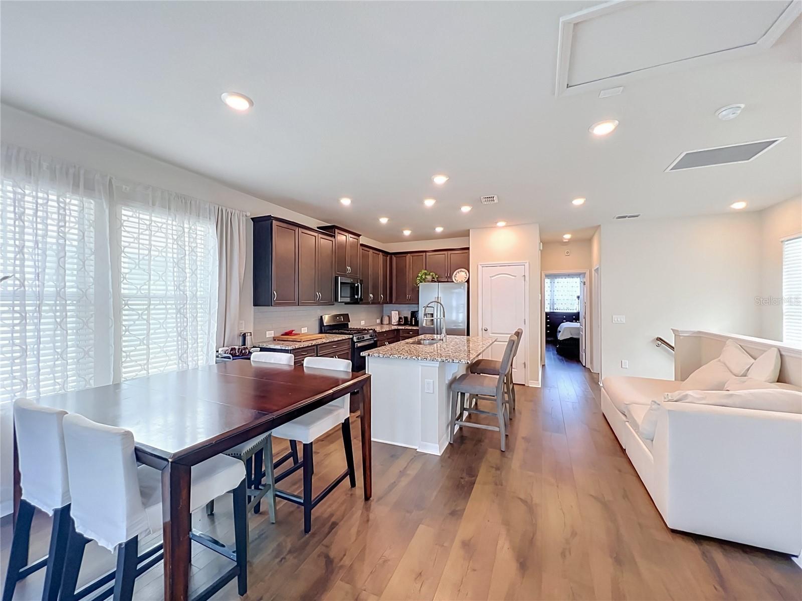 910 TROWMAN ALY, Winter Garden, FL 34787