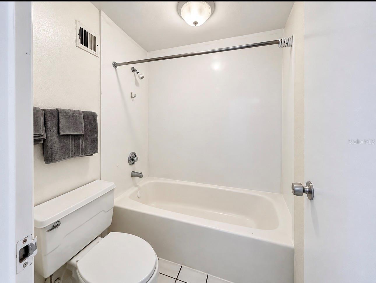 7900 S ORANGE BLOSSOM TRAIL, #2002, Orlando, FL 32809