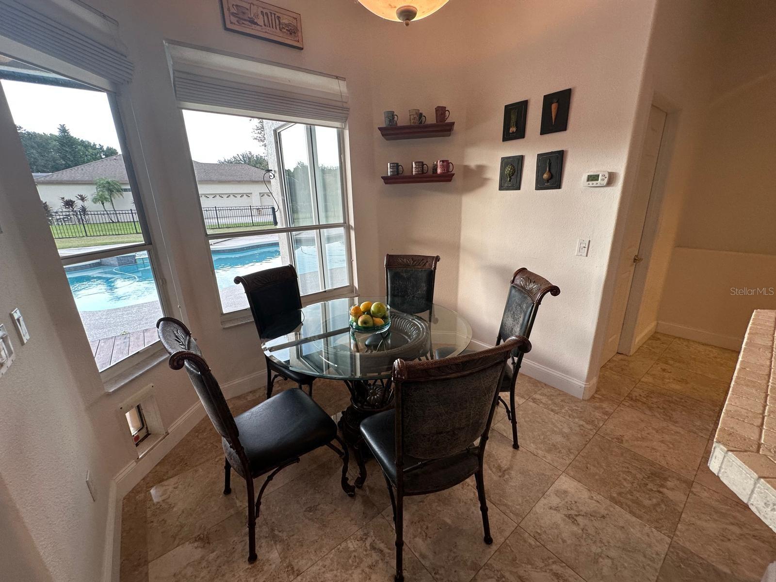 Breakfast area