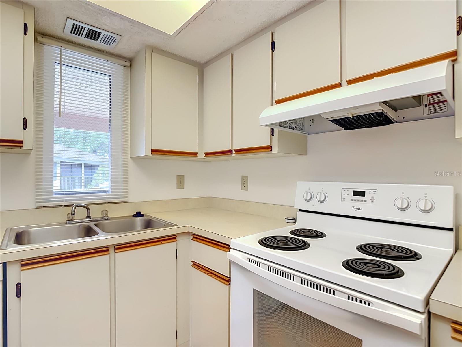 19505 QUESADA AVENUE, #EE204, Port Charlotte, FL 33948