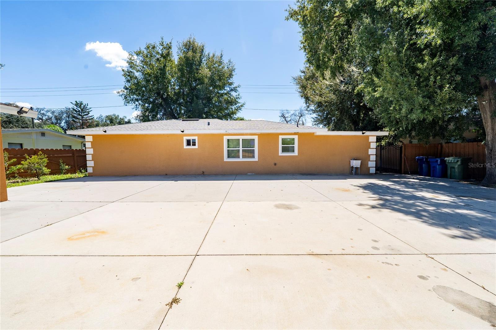 417 AVENUE G SE, Winter Haven, FL 33880
